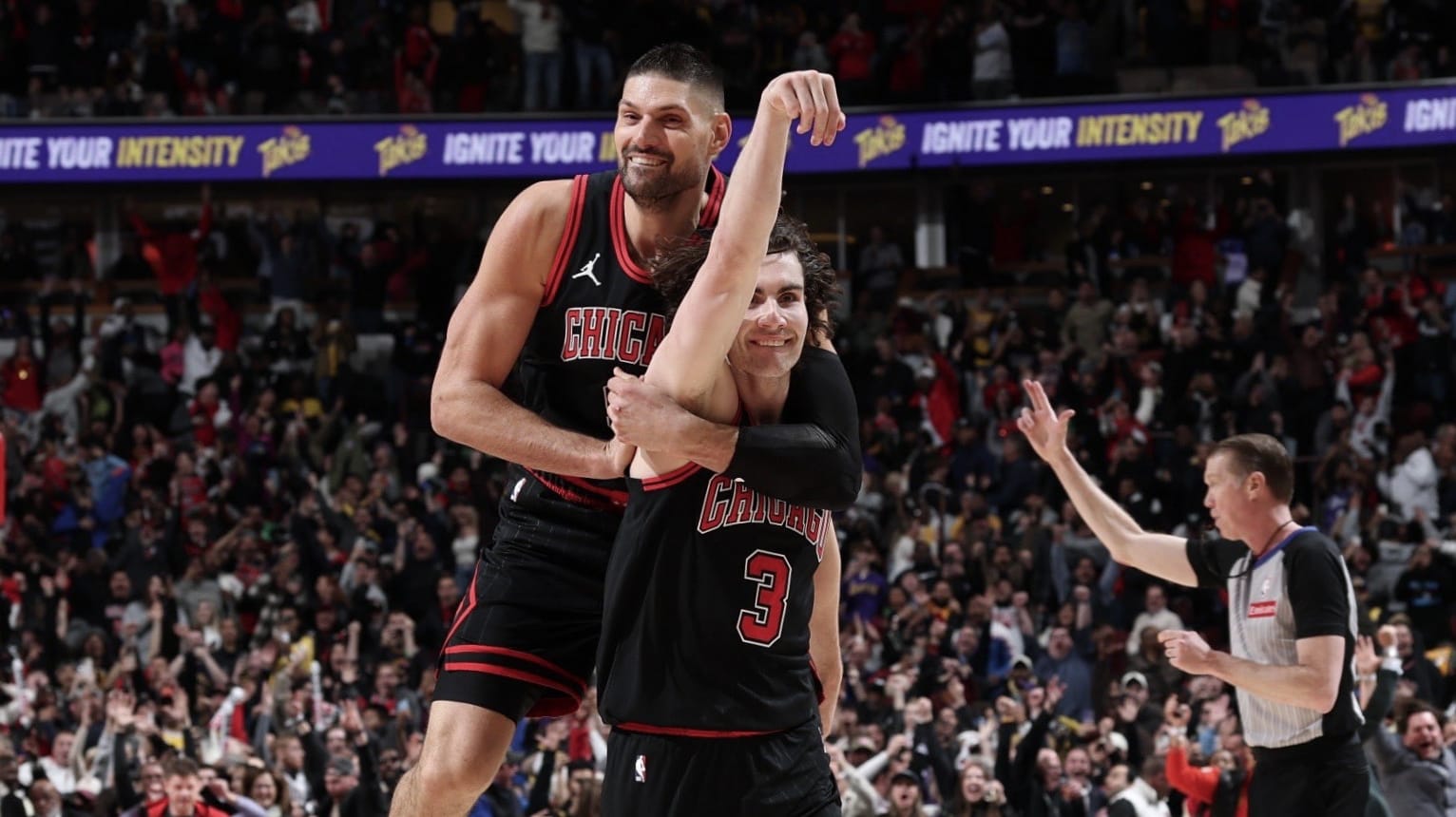 Nikola Vucevic Bertahan di Chicago Bulls, Bantah Rumor Pindah ke Lakers atau Warriors