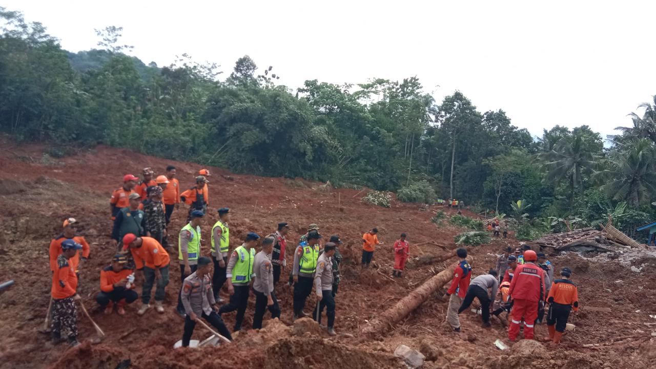 Longsor Cilacap, 6 Korban Berhasil Ditemukan, 14 Masih Hilang, BMKG Ungkap Penyebabnya