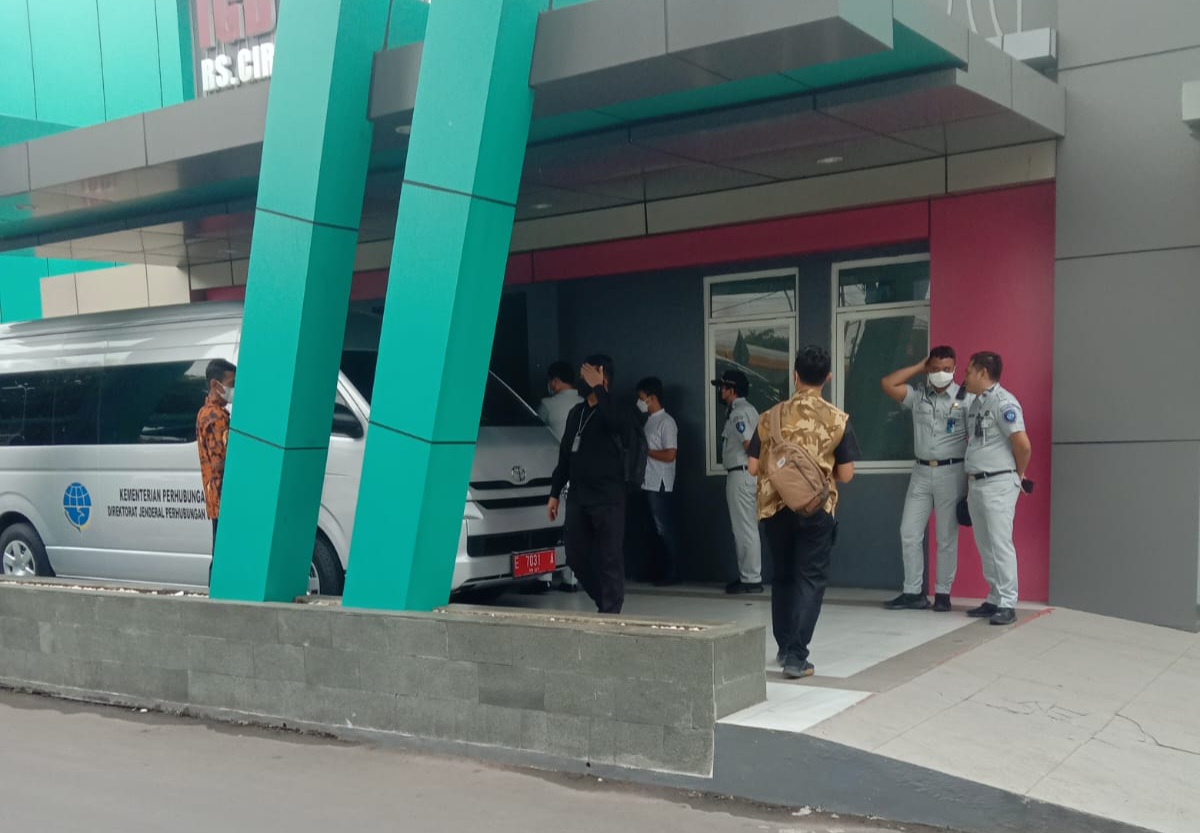 Menhub Budi Karya Jatuh dari Tangga Helikopter, Dilarikan ke RS Ciremai Cirebon