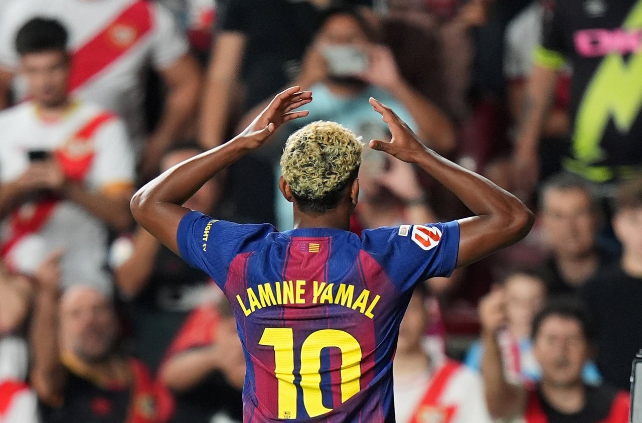 Dunia Terlalu Cepat untuk Lamine Yamal: 18 Tahun, Masuk Nominasi Ballon d’Or!