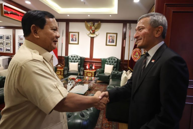 Terima Kunjungan Menlu Singapura, Prabowo Komitmen Tingkatkan Penguatan Pertahanan Kedua Negara