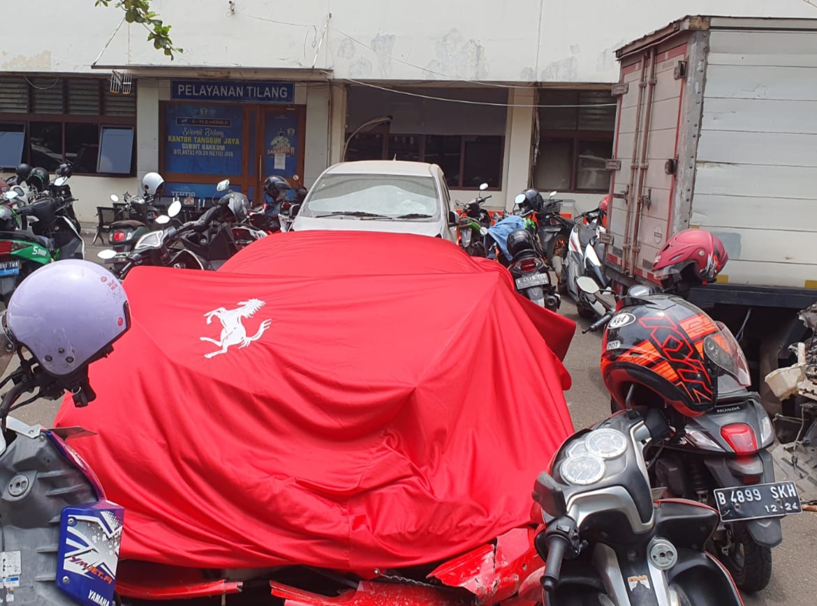 Pengakuan Pengendara Ferrari yang Tabrak Pemotor dan Mobil di Senayan