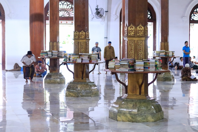 Masjid Ikon Surabaya (8): Akulturasi Berwujud Arsitektur