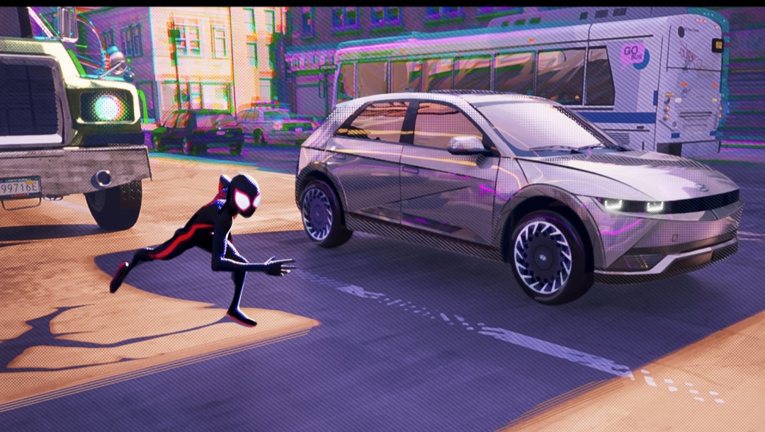 Kolaborasi Hyundai dan Sony Pictures Lewat Aksi IONIQ 5 di Spider-Man: Across the Spider-Verse