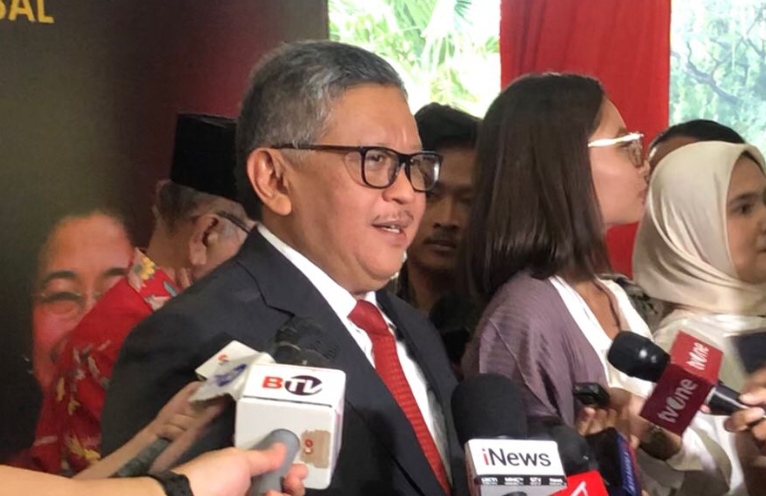 Hasto Rampungkan Studi Doktoral di UI Selama 3 Tahun, Akui Penelitiannya Sempat Molor