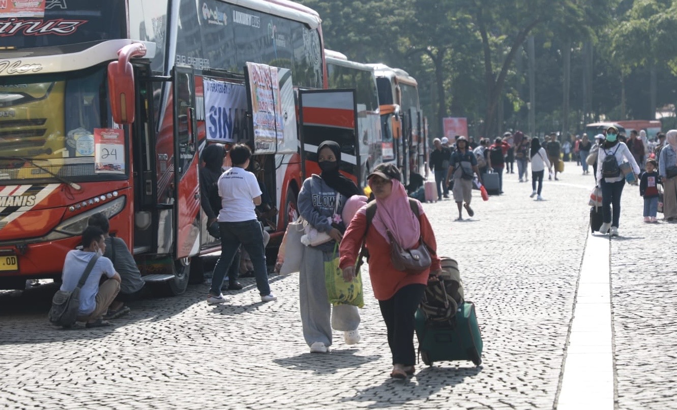 Dishub DKI Catat 2.216 Pemudik Telah Kembali ke Jakarta melalui 7 Terminal Utama