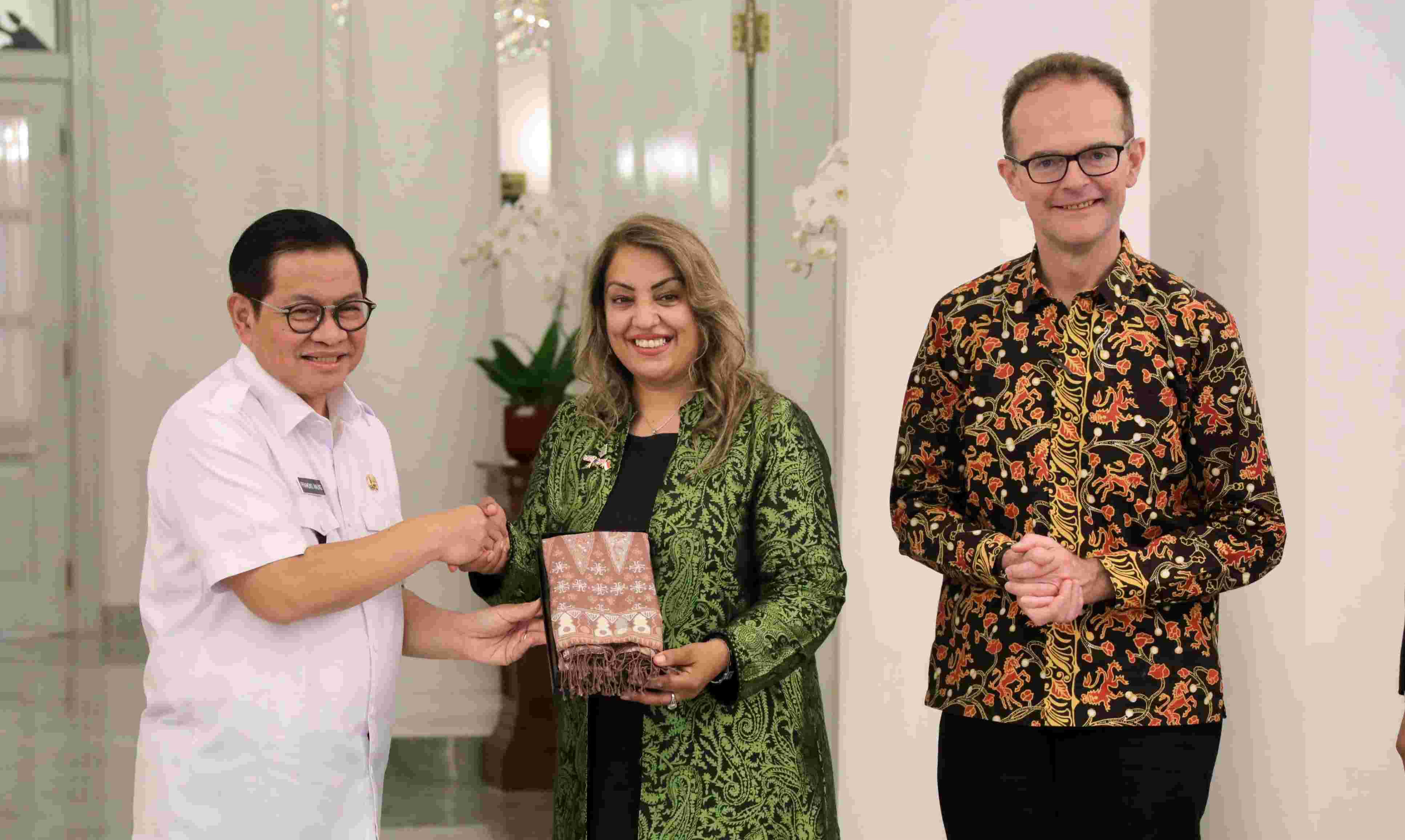 Pramono Kirim Pelajar ke University of Nottingham, Tingkatkan Kualitas SDM Menuju Kota Global