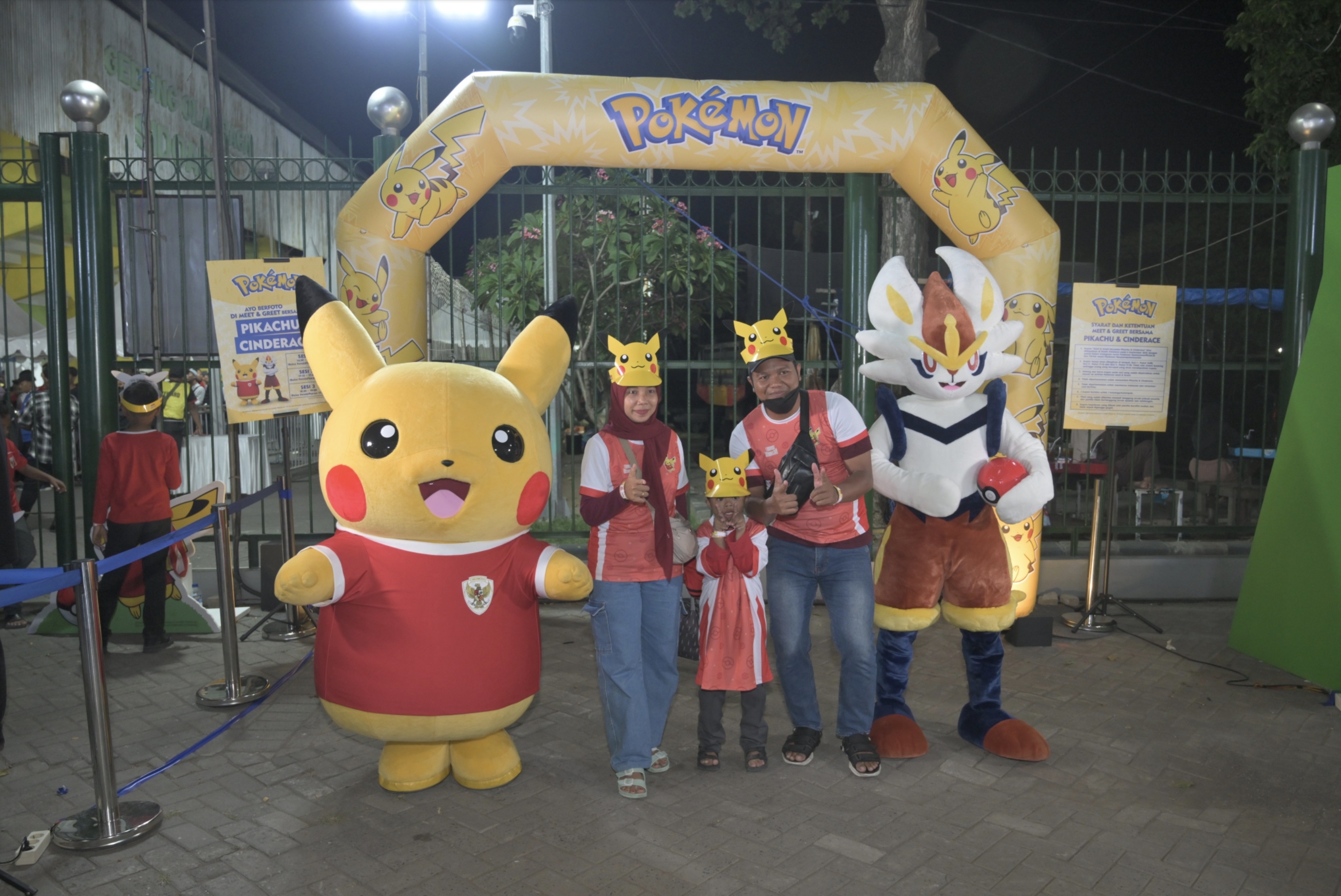 Pikachu Hadir di Kualifikasi Piala Asia U23, Ribuan Anak Surabaya Bersorak Gembira