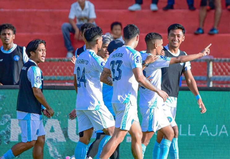 Semen Padang vs PSBS Biak 1-2, Badai Pasifik Riah Kemenangan Perdana!