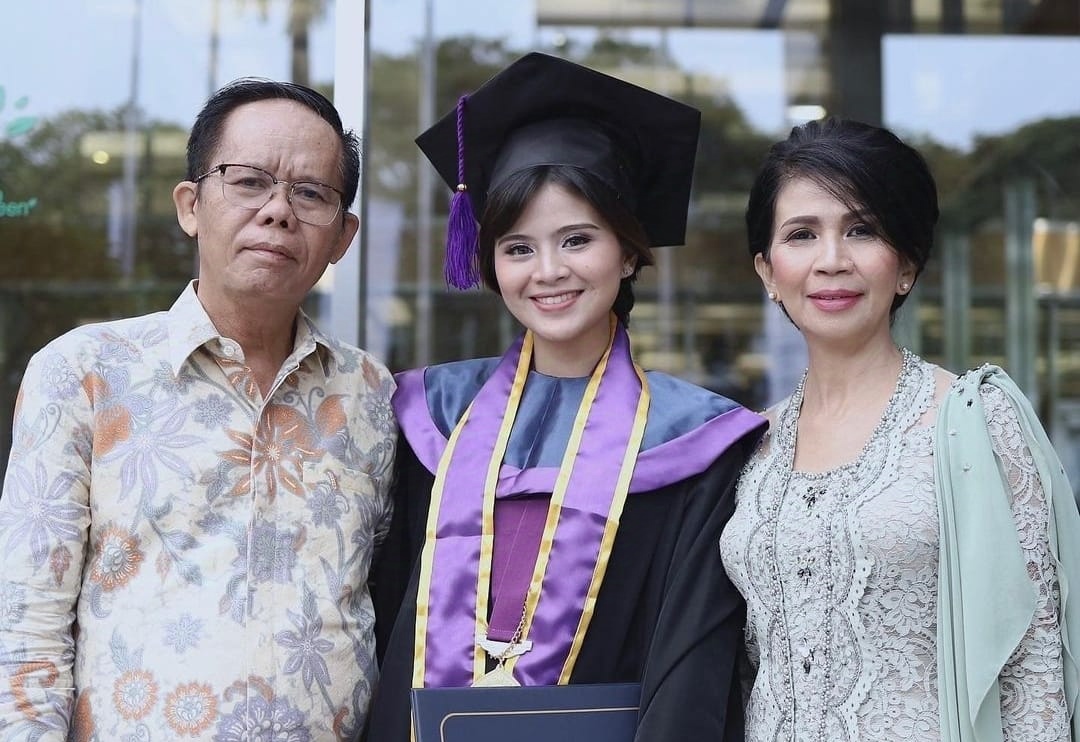 Lebih Dekat dengan Artis FTV Dara Randa, Jebolan Kedokteran Gigi Universitas Trisakti