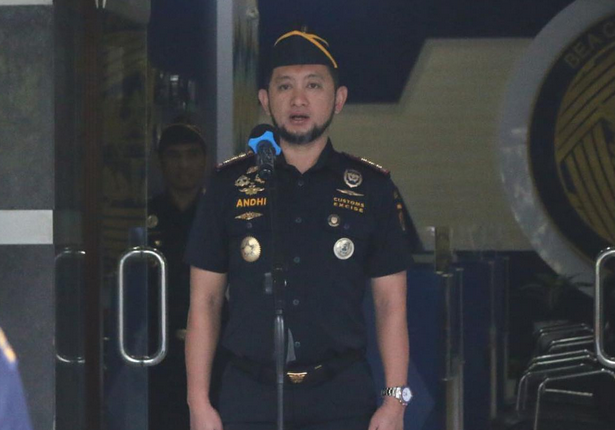 Mantan Kepala Bea Cukai Makassar Jalani Sidang Perdana di Pengadilan Tipikor Jakarta