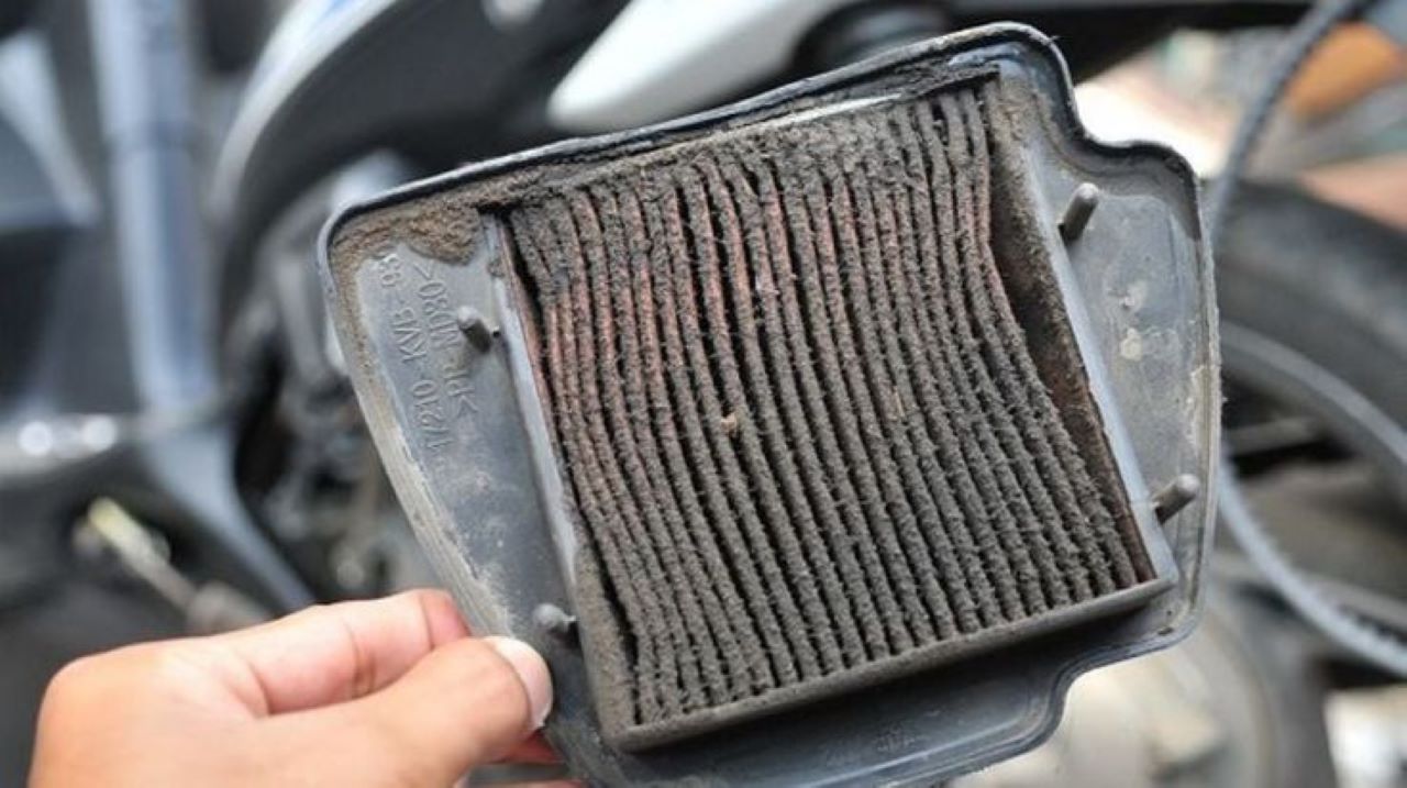 Cara Membersihkan Filter Motor Sendiri di Rumah: Bikin Tarikan Enteng dan Irit BBM 2026