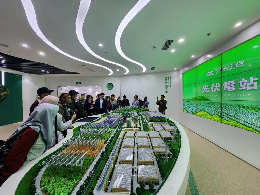 20 Kepala Desa Benchmarking Study Kemendes Pelajari Pembangkit Energi Terbarukan di Tiongkok 