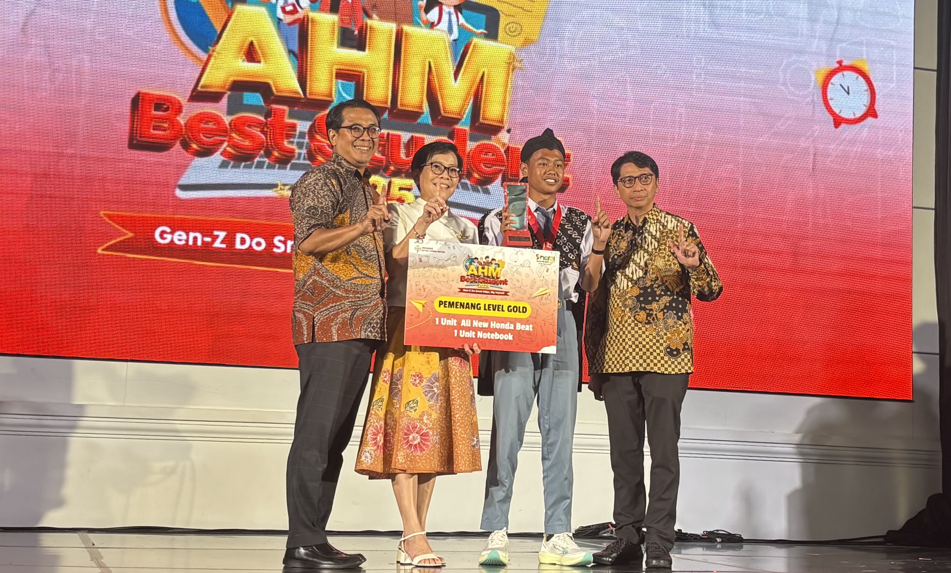 Kembangkan Biodiesel dari Minyak Ikan, Siswa Asal Jateng Menang AHM Best Student 2025