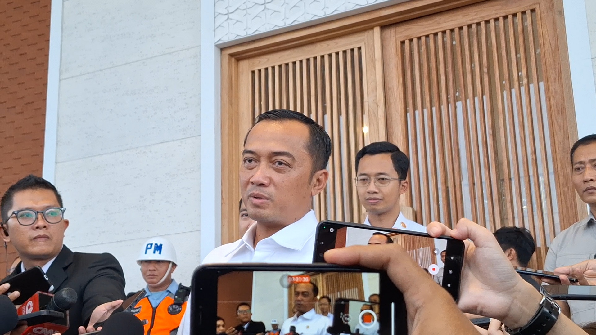 Ekonomi RI Goyang Kerek Harga Emas Gila-Gilaan? Istana Buka Suara