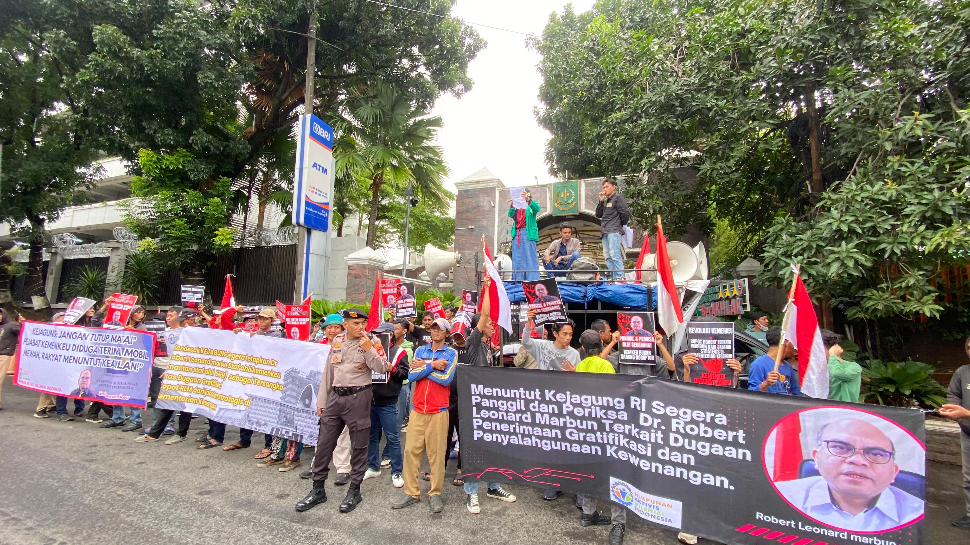 Dugaan Gratifikasi, Kejagung Diminta Periksa Staf Ahli di Kemenkeu