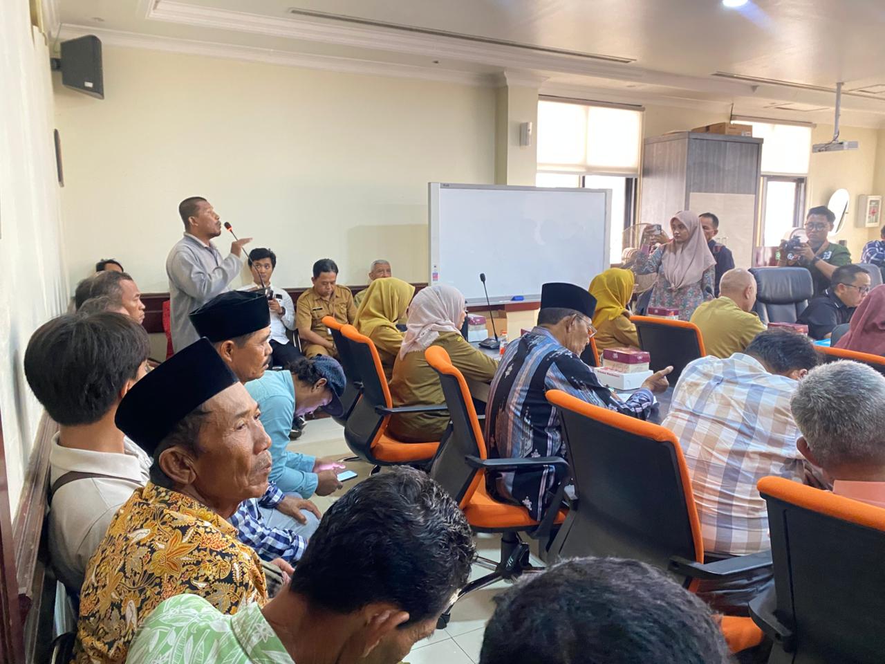 Sekolah Rakyat Mau Dibangun di Lahan Produktif, Warga Kedung Cowek Protes, DPRD Tawarkan Solusi Ini