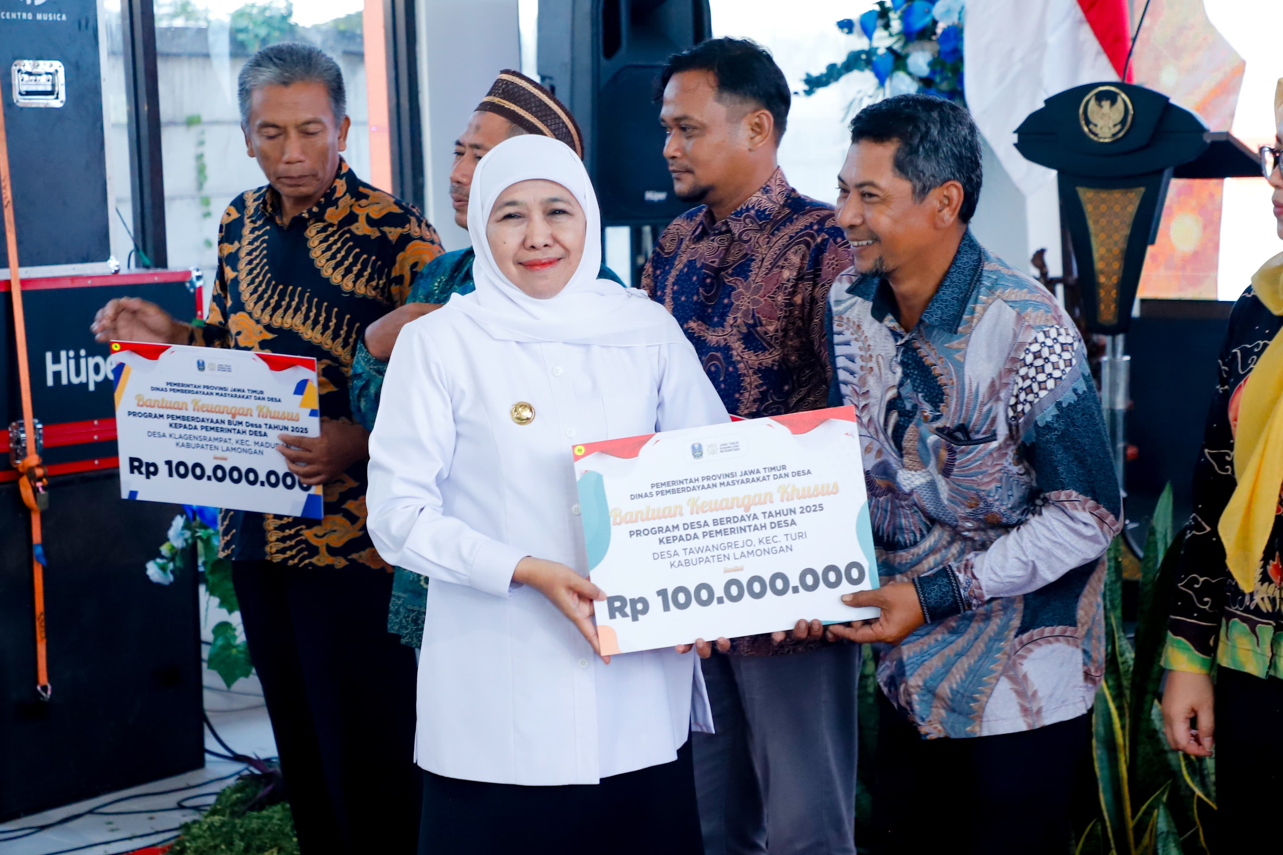 Giliran Masyarakat Lamongan Terima Bantuan Pemprov Jawa Timur Senilai Rp 8,397 Miliar