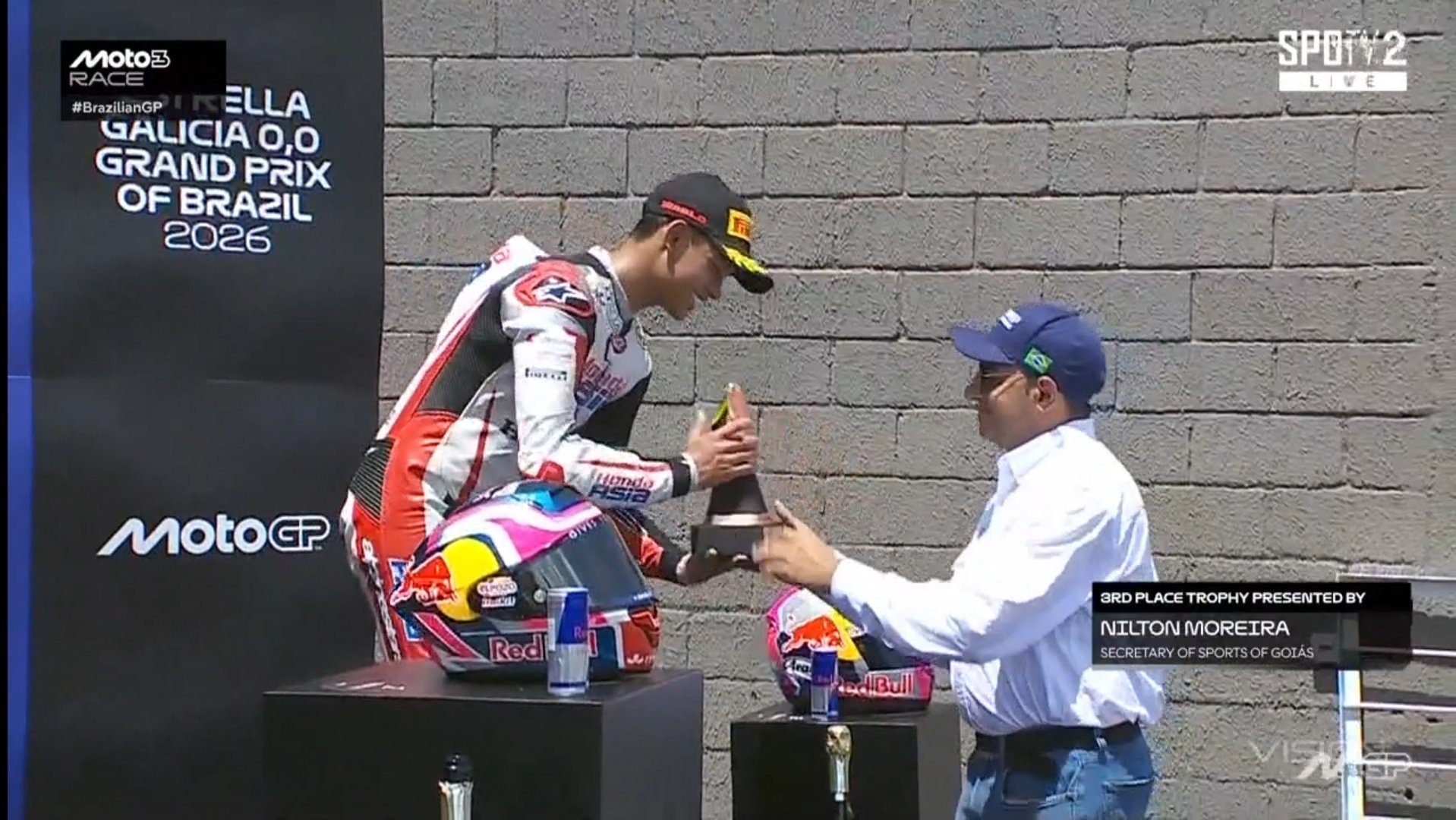 Sejarah! Veda Ega Pratama Jadi Pembalap Indonesia Perdana yang Naik Podium Moto3 