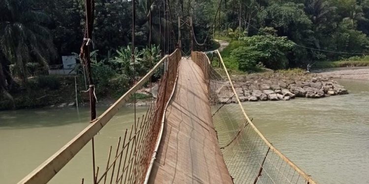 Dinas PUPR Hitung Biaya Perbaikan Jembatan Gantung yang Putus Kabupaten Lebak