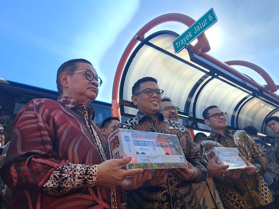 Duh! Gubernur Banten Andra Soni Malah Terkena Macet Saat Coba Naik Bus Transjabodetabek