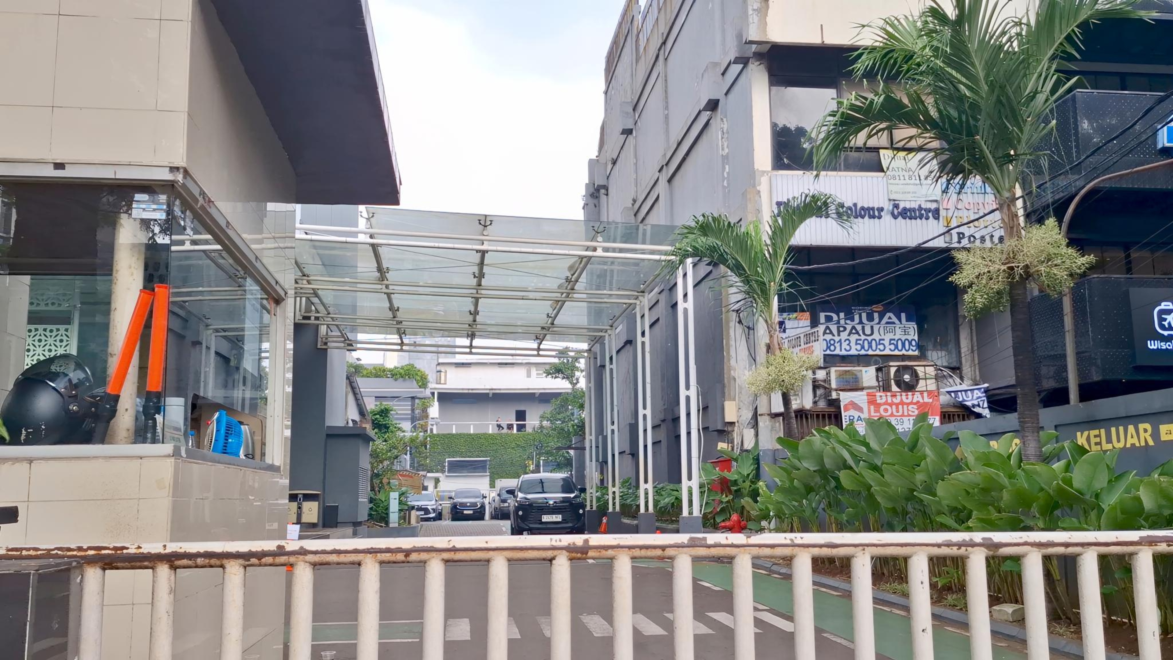Penampakan Kantor BGN yang Digeledah Sejak Dini Hari, Pegawai Tak Boleh Masuk