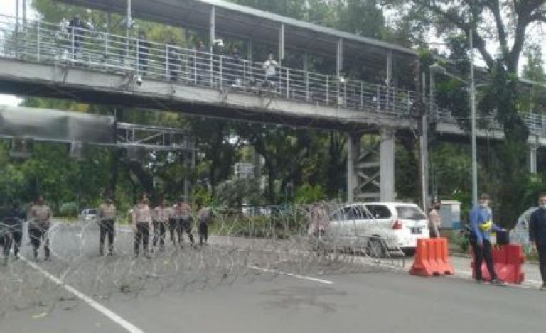 Ada Karnaval Kelas Pekerja, Polda Metro Jaya Tutup Akses ke Istana Negara
