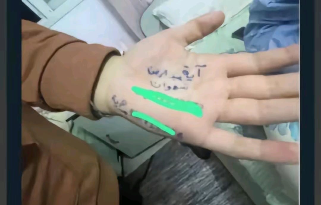 Syahid! Ini Maksud Anak Palestina Tulis Nama Mereka di Telapak Tangan