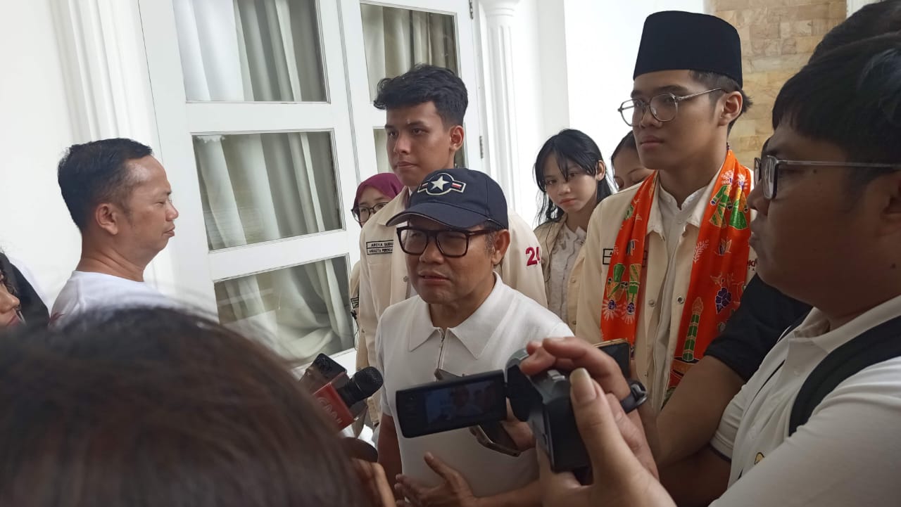 Viral Bocah SD Dihukum Duduk di Lantai gegara Nunggak SPP, Cak Imin: Gurunya Harus Diedukasi