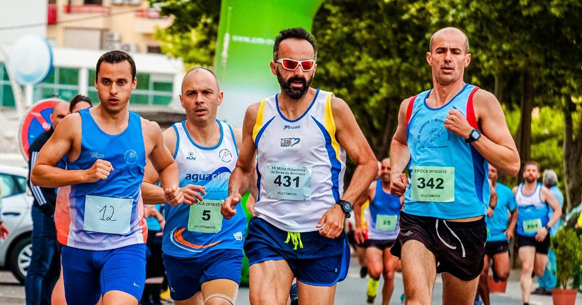 Penghobi Olahraga Lari Disarankan Mengonsumsi Susu dan Zaitun, Ini Alasannya