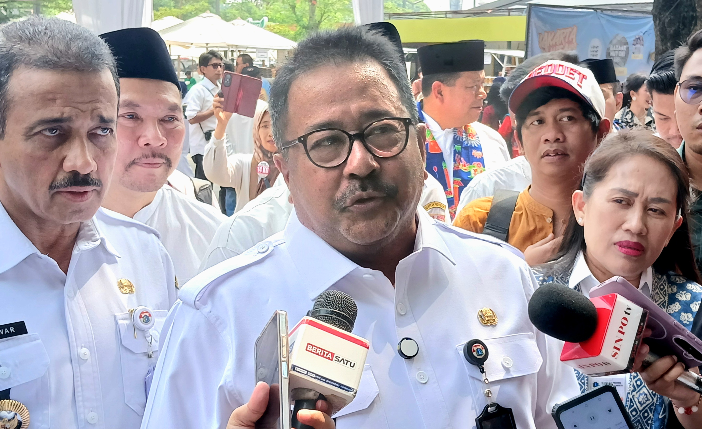 Rano Jamin Raperda KTR Bukan Melarang Orang Merokok, Tapi Mengatur Tempatnya