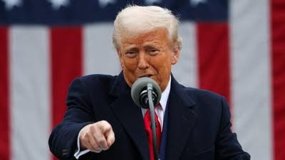 Pengakuan Donald Trump Tak Ingin Israel Serang Iran, Tapi...