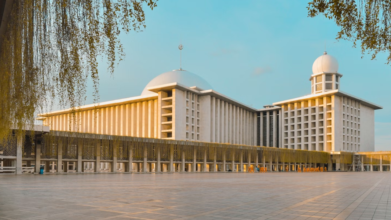 6 Daftar Masjid di Jakarta yang Sediakan Buka Puasa Gratis selama Ramadhan 2025, Cek di Sini!