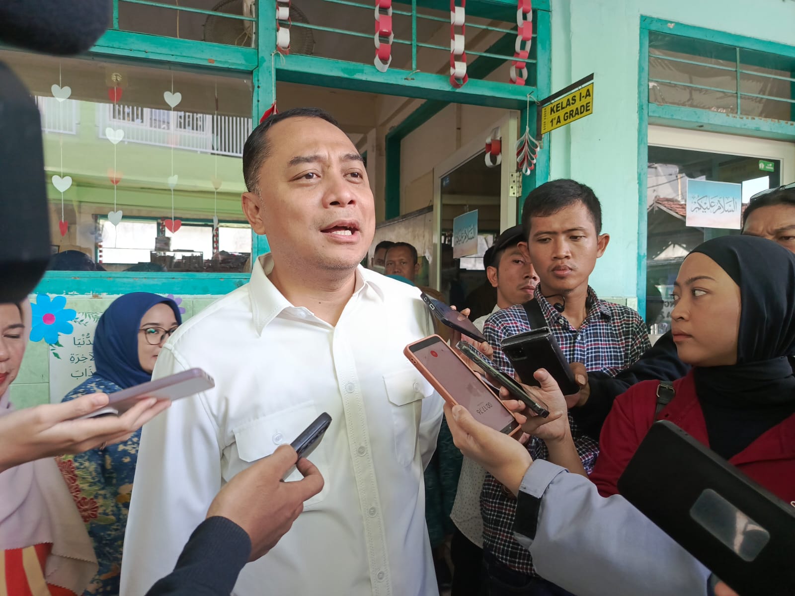 Bukan Surabaya,  Eri Cahyadi Sebut Sertifikat HGB di Laut Masuk Wilayah Sidoarjo