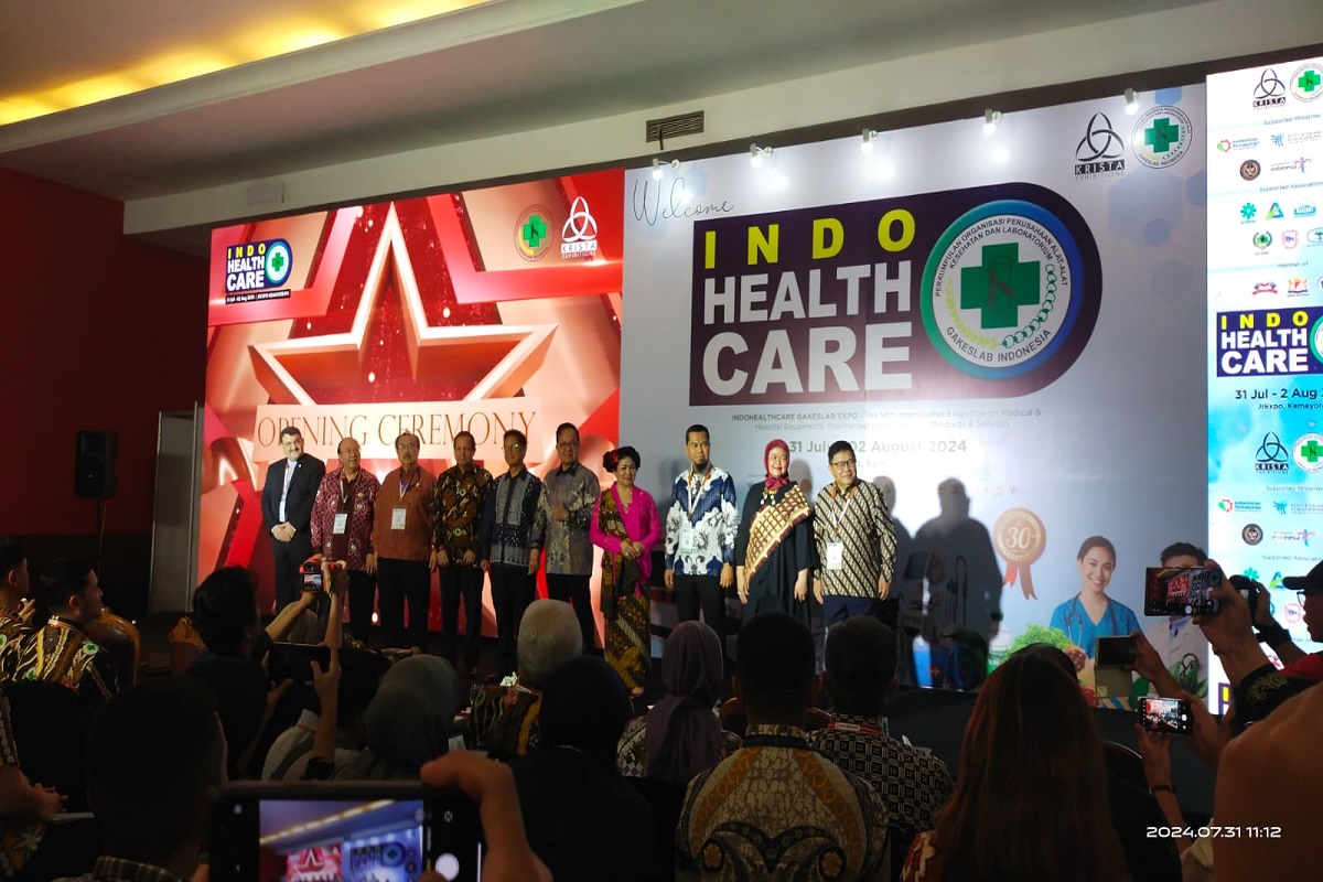 Budi Gunadi Sadikin Resmi Buka INDO HEALTH CARE GAKESLAB EXPO 2024, Berlangsung 3 Hari!