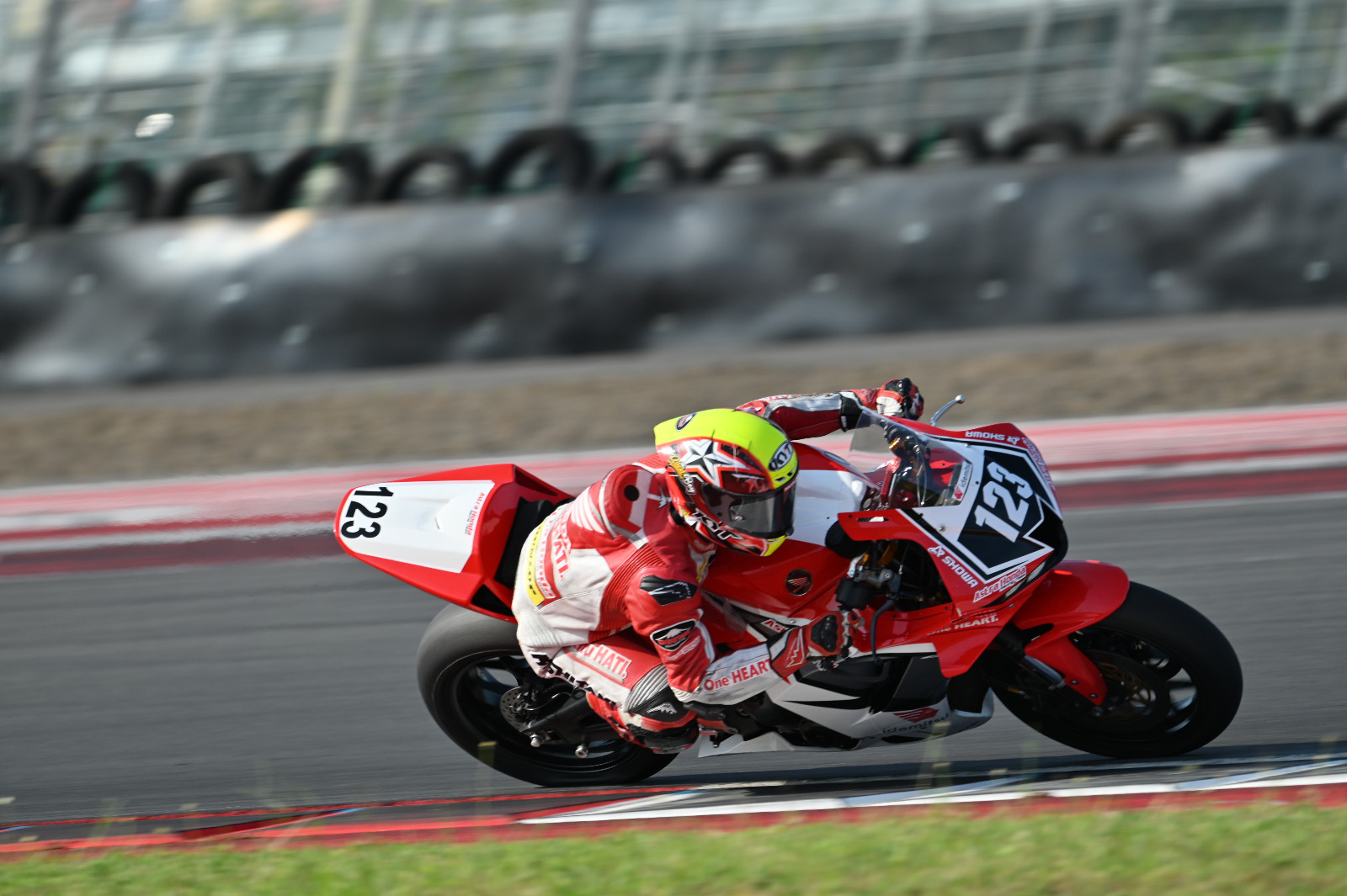 Bidik Podium di Mandalika, Rider AHRT Siap Melesat di Seri 3 MRS 2025