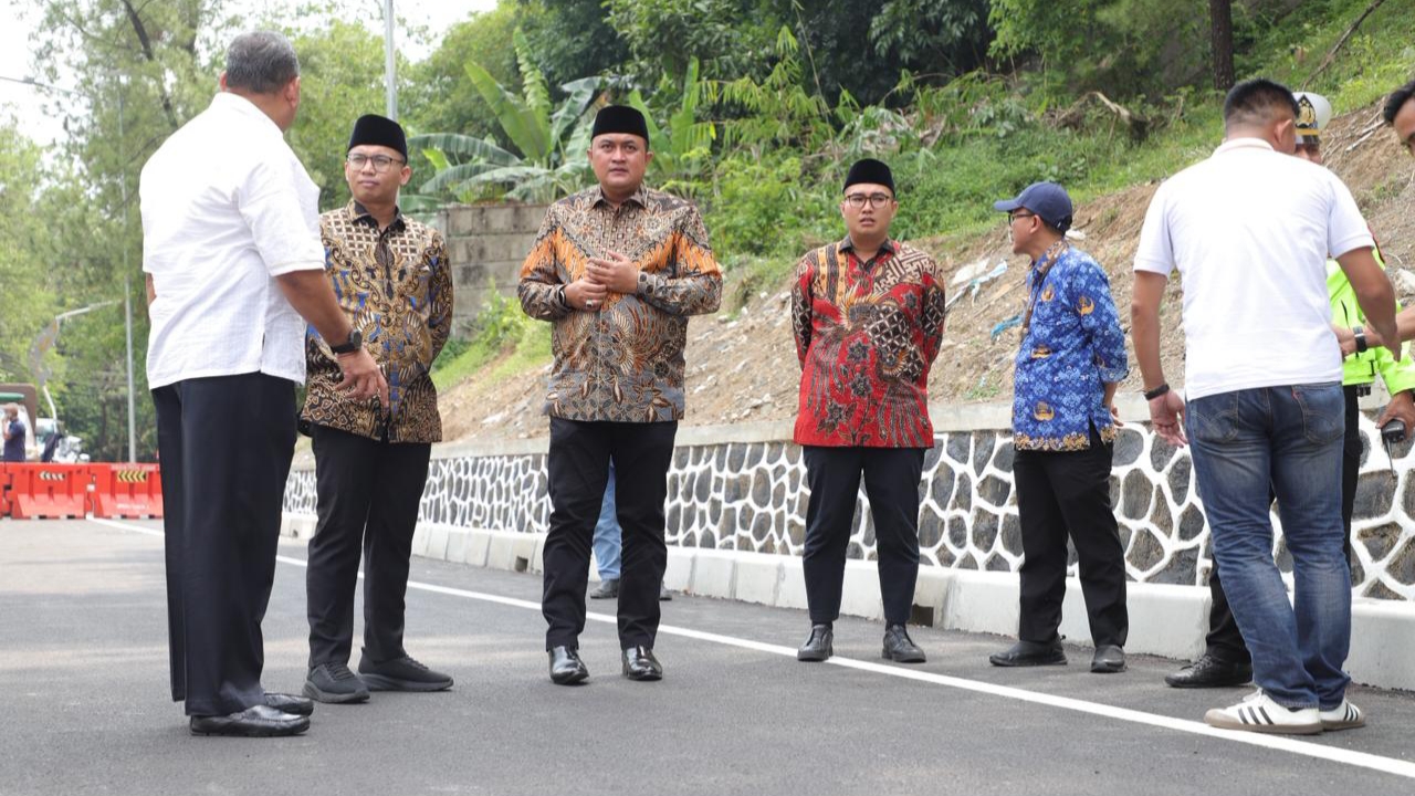 Siap Manfaatkan, Bupati Bogor Meninjau Jalan Shortcut Subianto Sentul