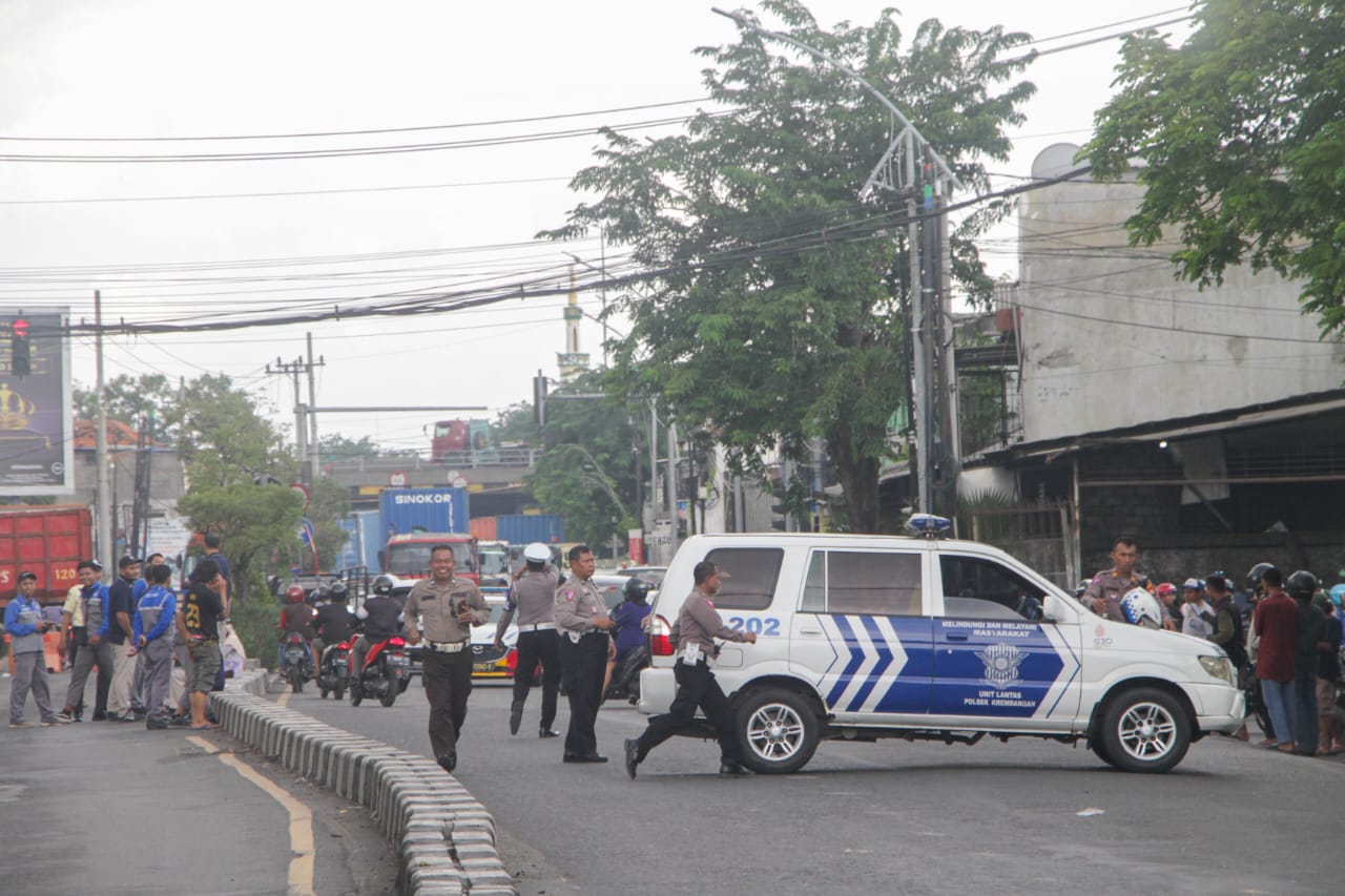 Breaking News! Ada Ledakan Diduga Bom di Area Markas Brimob Surabaya