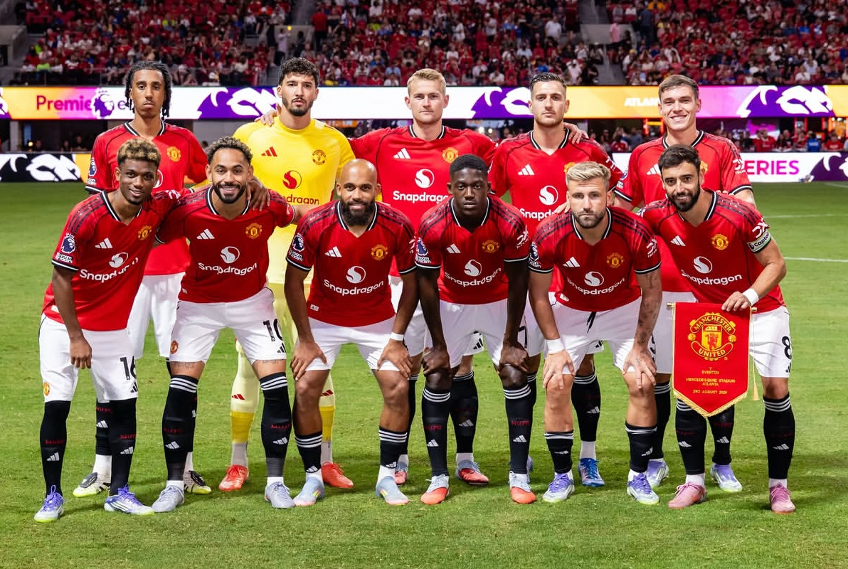 Chelsea dan Liverpool Permalukan Manchester United di Bursa Transfer