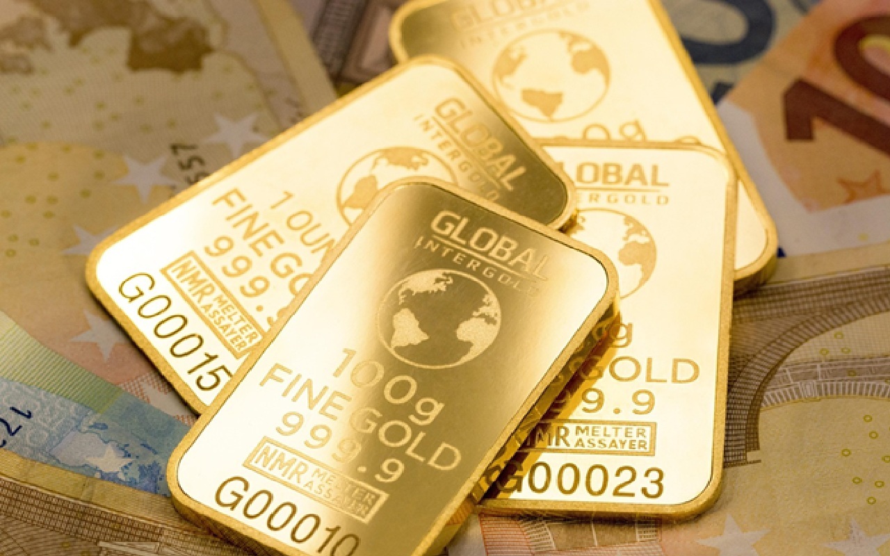 5 Perbedaan Utama Antara CFD Emas, Futures, dan ETF bagi Trader Ritel