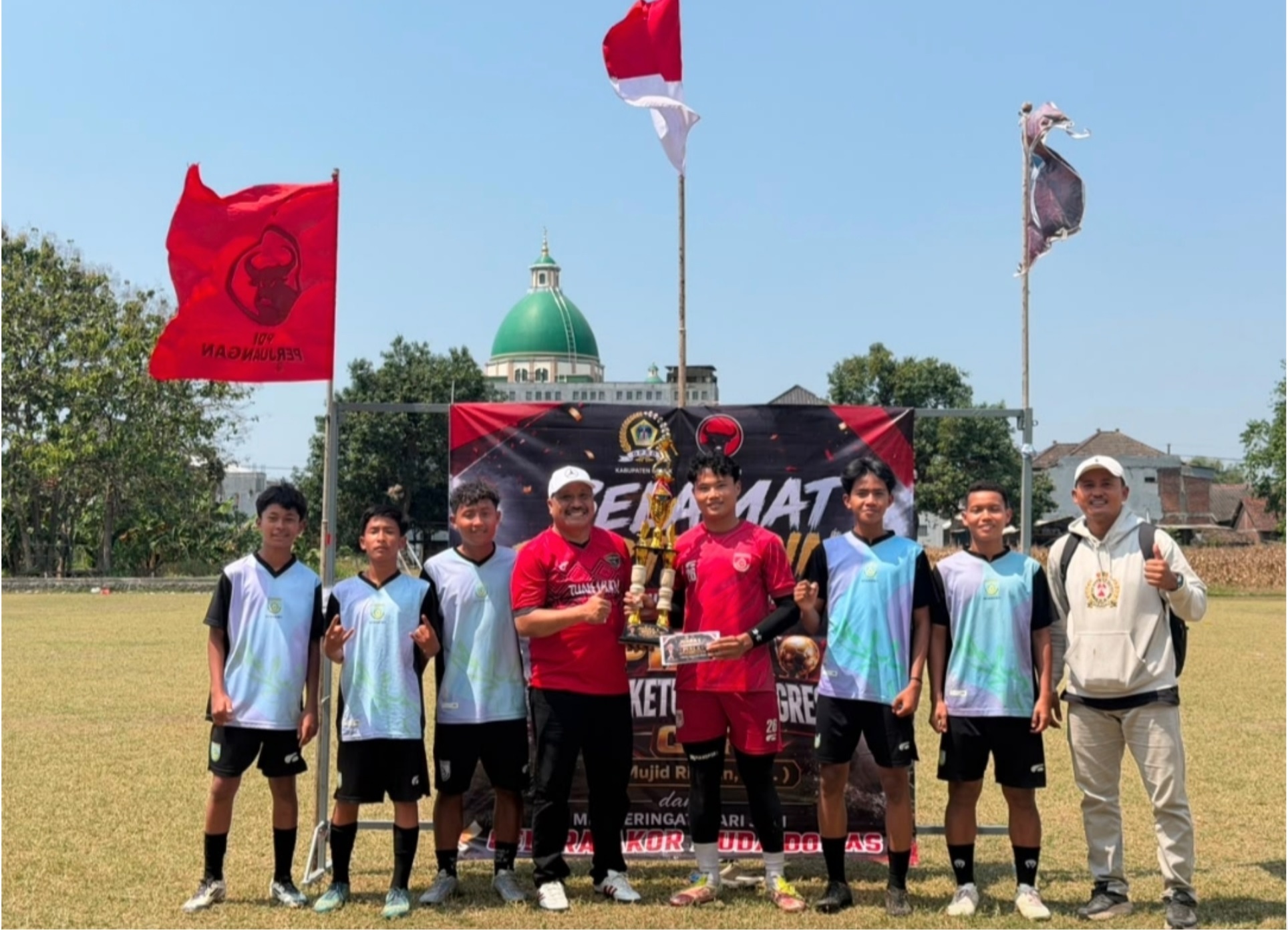 DPRD Gresik Dukung Potensi Generasi Muda Lewat Olahraga: Mujid Riduan Gelar Lomba Penalti