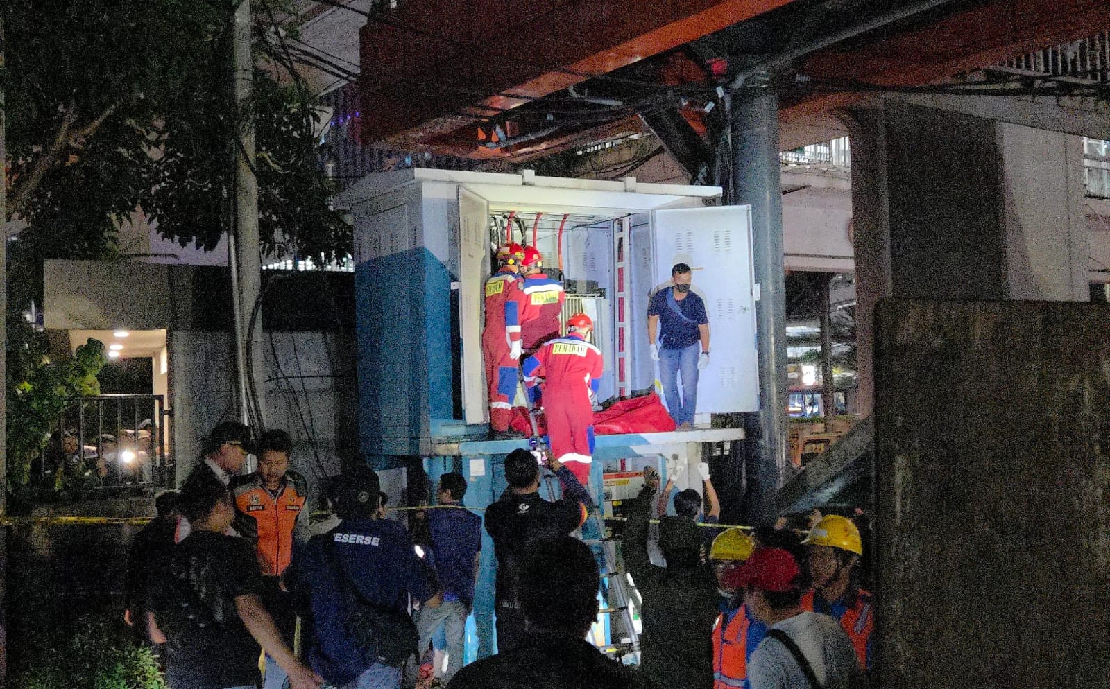 Misteri Jasad di Gardu LRT Pancoran, PLN Temukan Pintu Pengaman Rusak