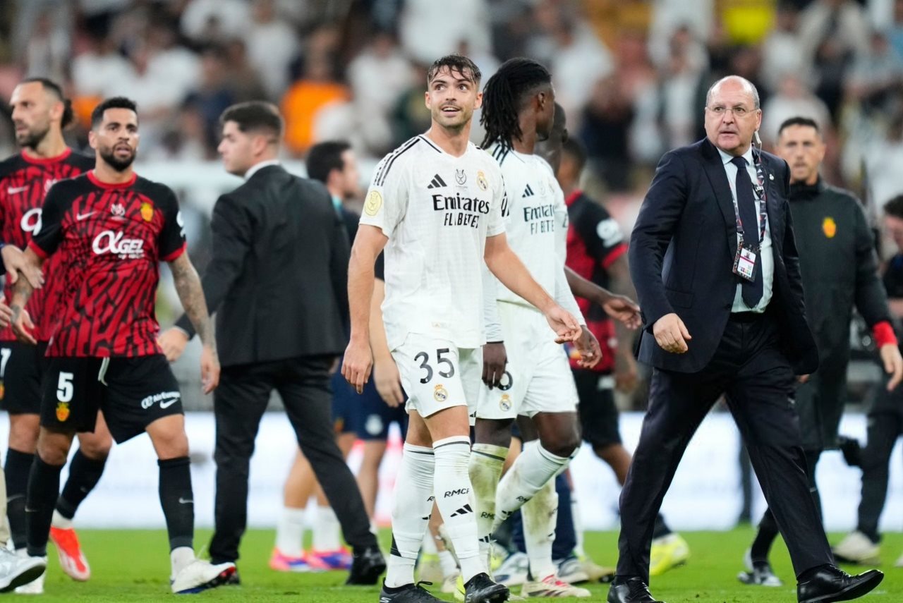 Real Madrid vs Mallorca: Si Tengil Raul Asencio Kirim Cium Buat Pablo Maffeo di Piala Super Spanyol