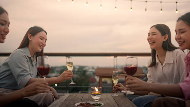 Ingin Melihat Surabaya dari Atas? Nongkrong di 7 Restoran Rooftop Ini Dijamin Asyik