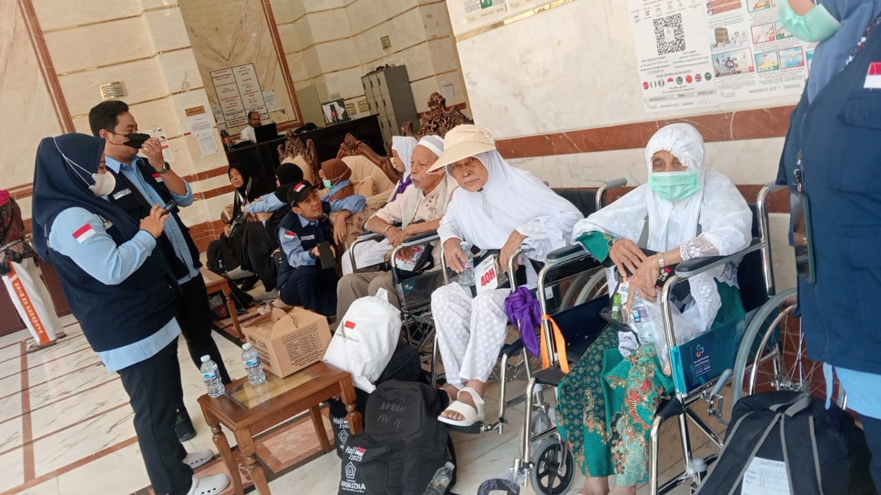 PPIH Arab Saudi Safariwukufkan 477 Jemaah Haji Lansia, Risti, dan Disabilitas