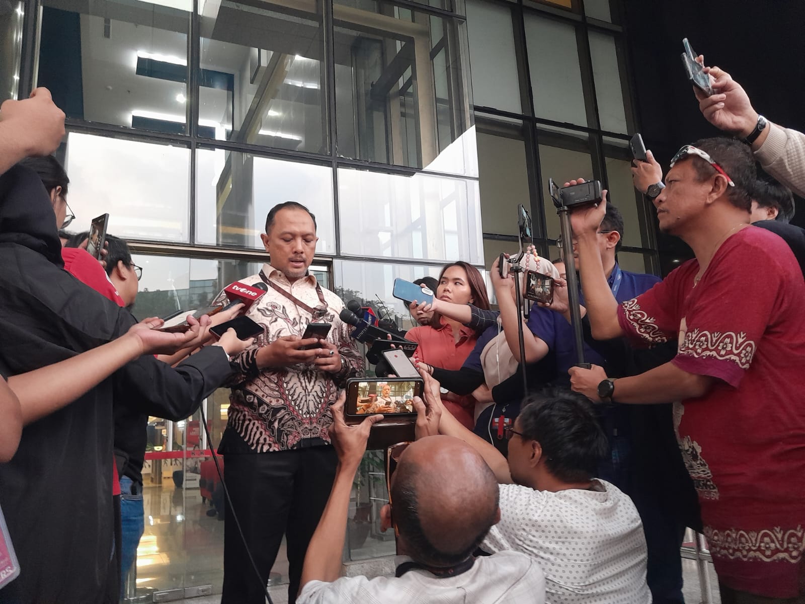 KPK Tetapkan 2 Tersangka Kasus Korupsi Jual Beli Gas di PT PGN