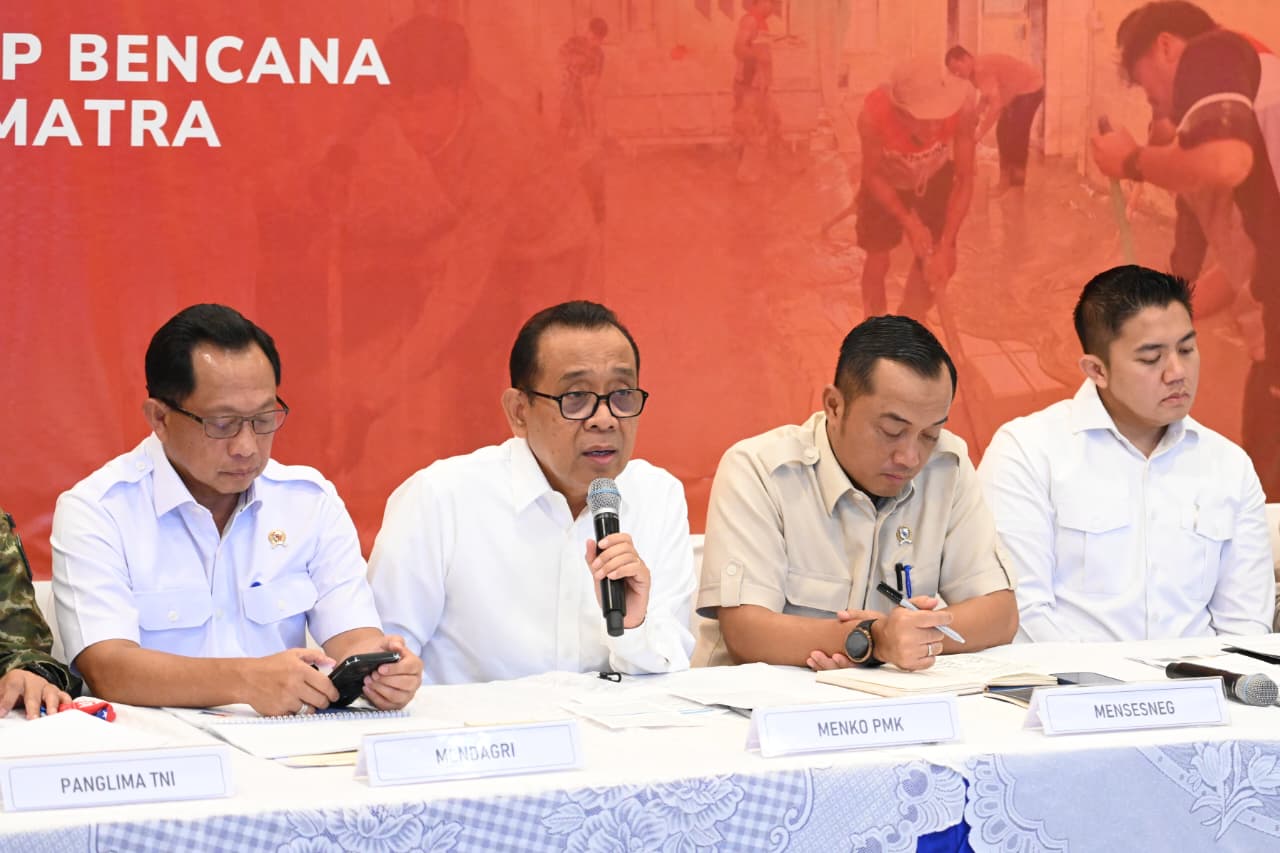 Pemerintah Cabut Izin Sawit dan Tambang di Sumatera Pascabencana