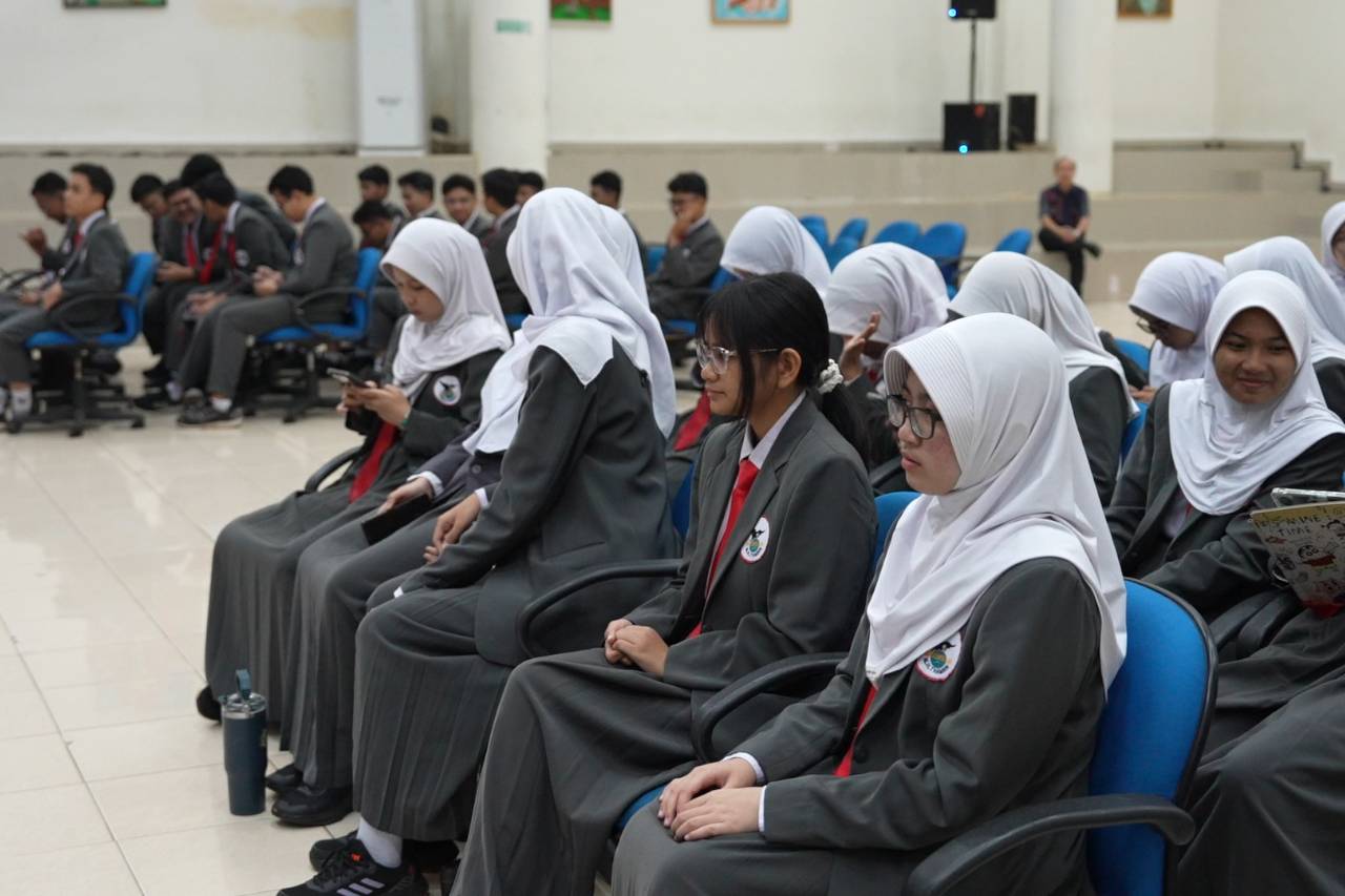 Banyak Siswa Lulusan SMA Unggul Garuda Tembus Kampus Top Dunia