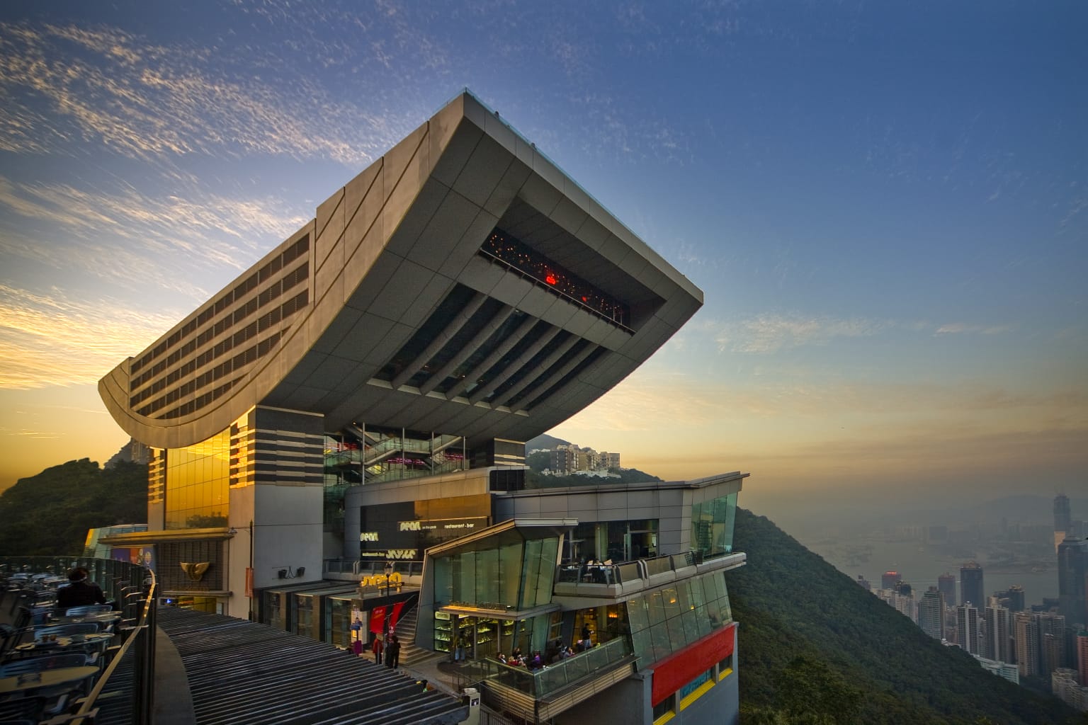 Jelajah Hong Kong bersama HKTB (3): Gemerlap Kota dari Ketinggian 428 Meter