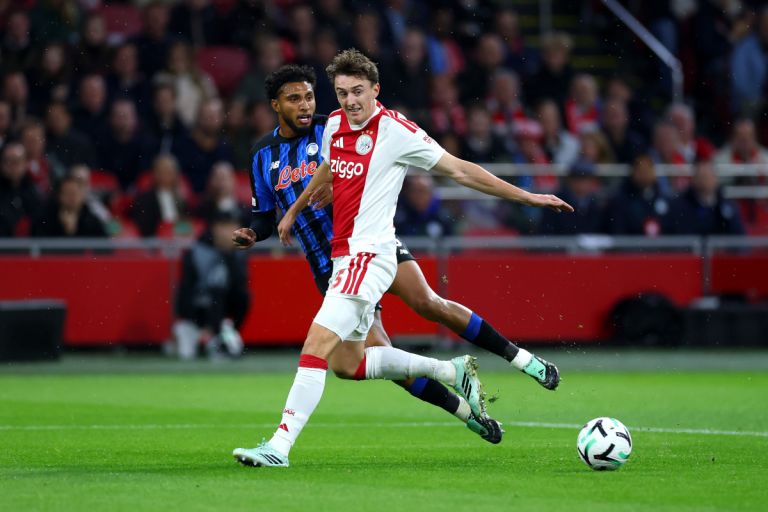 Ajax vs Atalanta 2-0: La Dea Tumbang di Menit Akhir